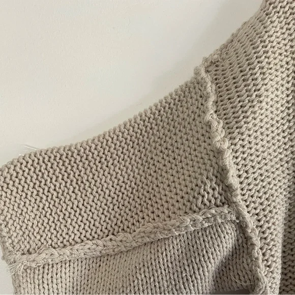 NWT Easel Los Angeles Chunky Knit Sweater S/M Relaxed Fit Beige Top Crew neck - Picture 9 of 12